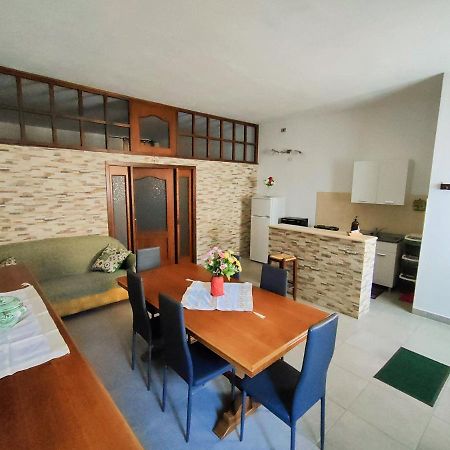 Appartamento Per Turisti Filoxenia Santa Severina Ngoại thất bức ảnh